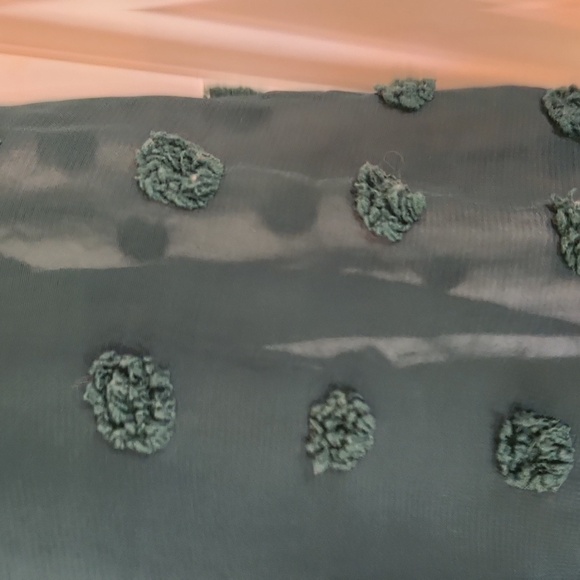 Green V-Neck Boho Top Sheer Sleeve Top - Picture 4 of 4